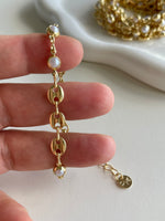 Flat G U CCi & Pearls Bracelet