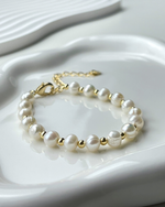 Pearls Gold Dots Bracelet