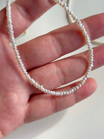 Choker Small Pearls