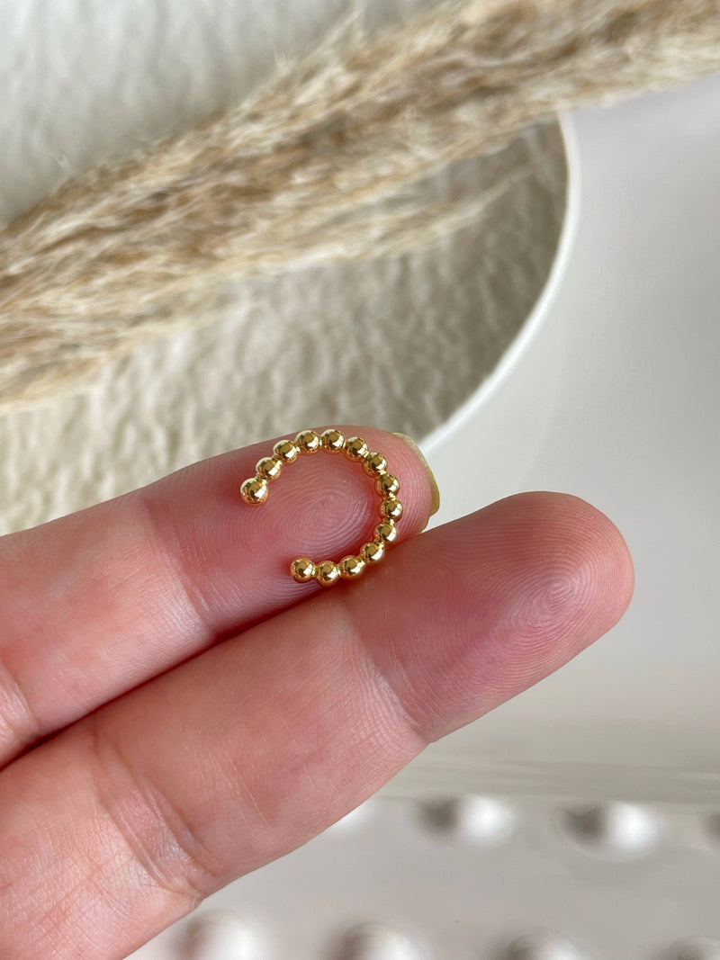 Dainty Bubbles Ear Cuff